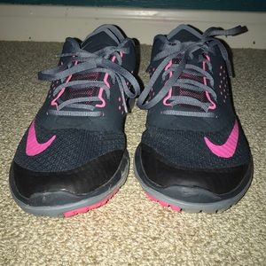 Nike Tennis shoes